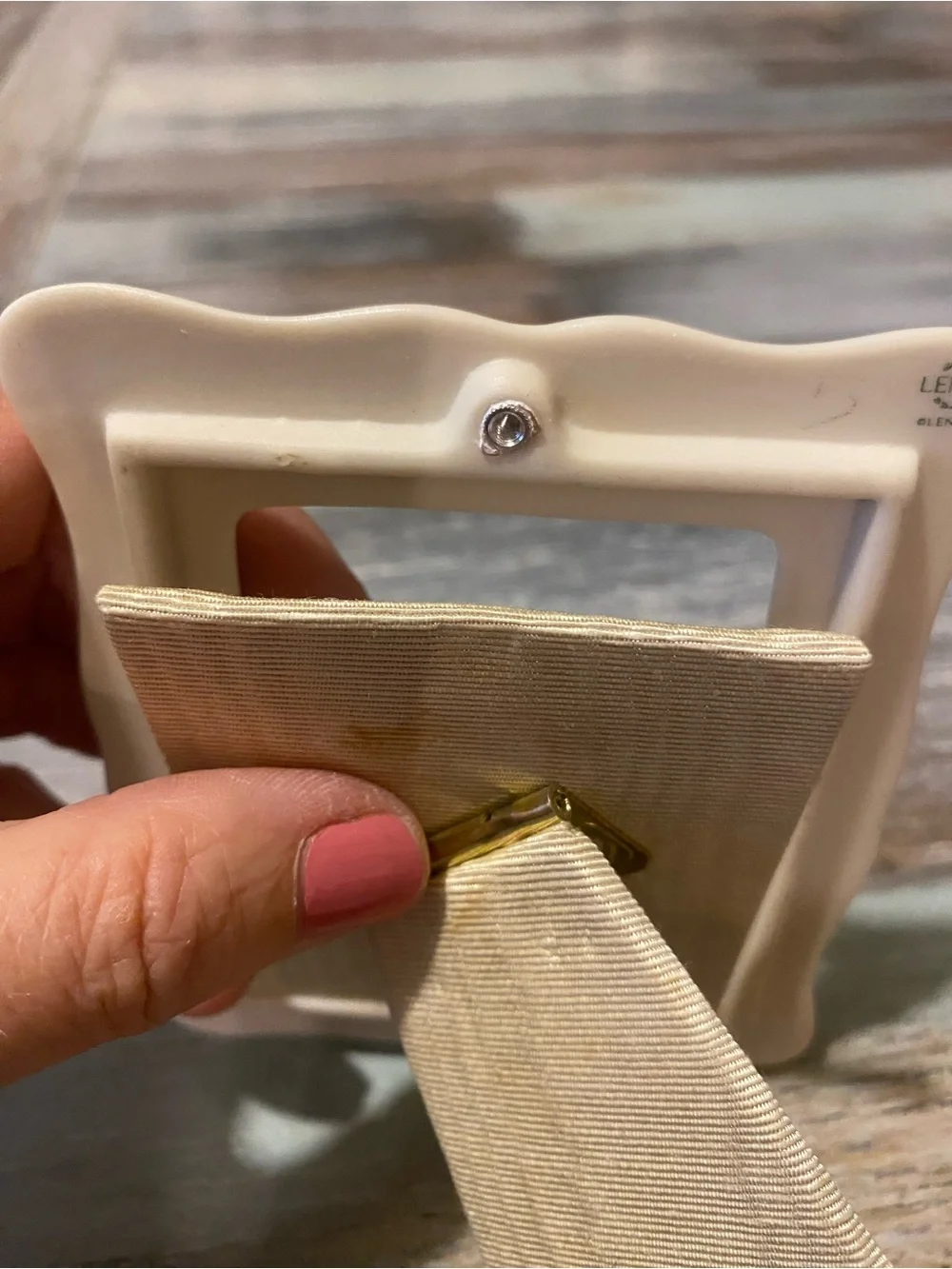 Lenox missing top